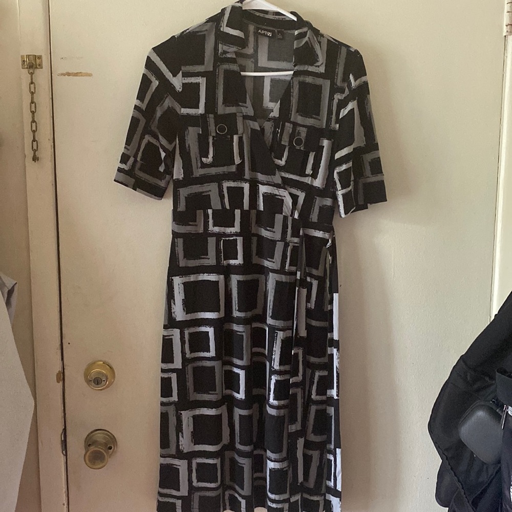 Size small apt 9 dress